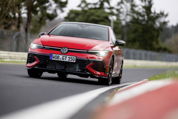 Golf GTI EDITION 50: GTI-ul pe care încă nu știi cât de mult ți-l dorești