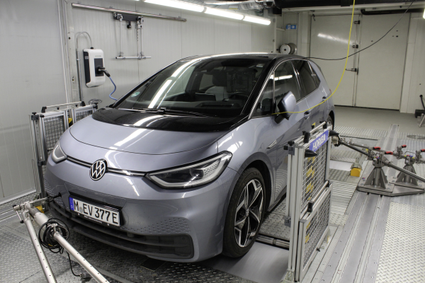 Volkswagen ID.3 impresionează în testul de anduranță: peste 90% din capacitatea bateriei păstrată după 160.000 km
