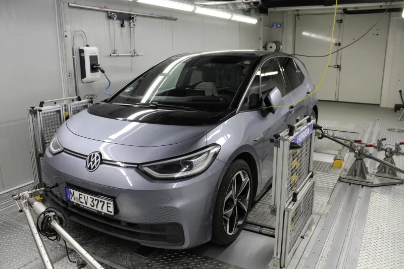 Volkswagen ID.3 impresionează în testul de anduranță: peste 90% din capacitatea bateriei păstrată după 160.000 km