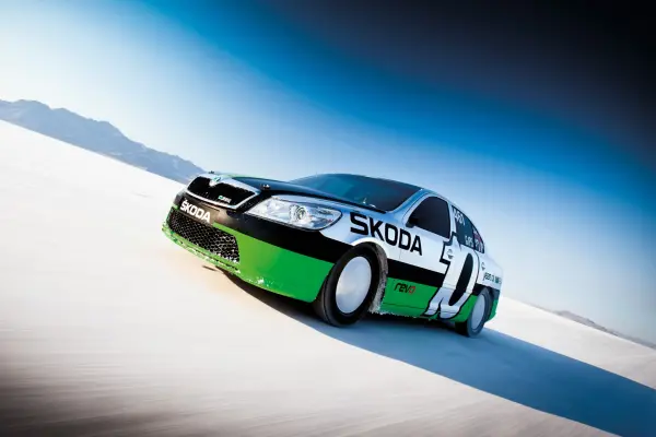Cum a atins Octavia 365 km/h: povestea celui mai rapid model Škoda din istorie