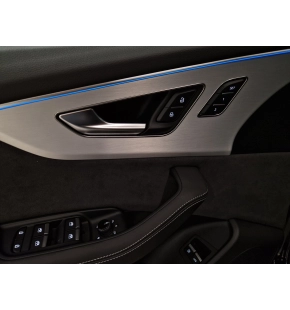 Audi Q8 PI 55 TFSI e quattro thumbnail