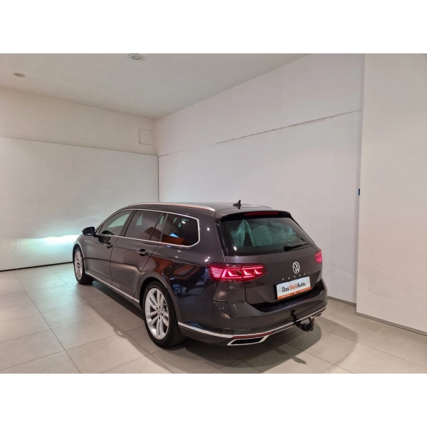 VW Passat Variant Elegance TDI SCR DSG