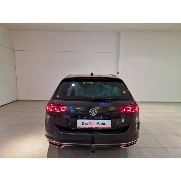 VW Passat Variant Elegance TDI SCR DSG