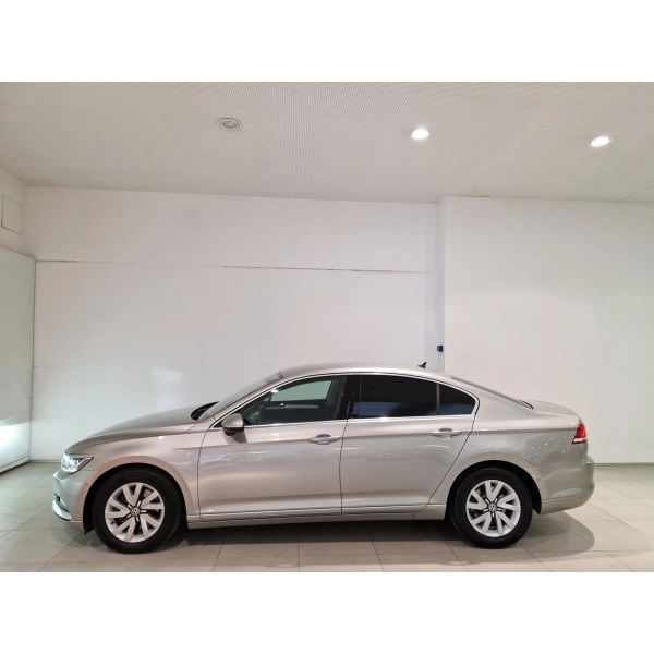 VW Passat Comfortline 2.0 TDI