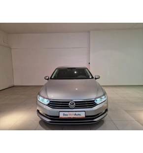 VW Passat Comfortline 2.0 TDI thumbnail