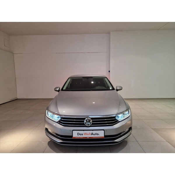 VW Passat Comfortline 2.0 TDI