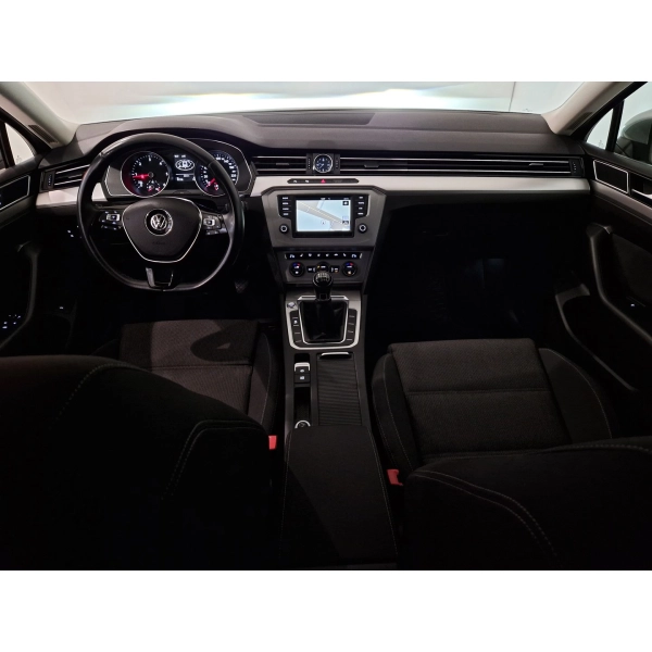 VW Passat Comfortline 2.0 TDI