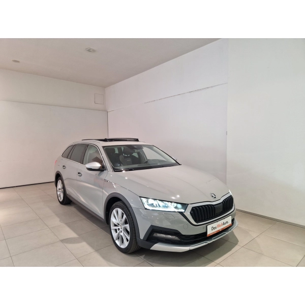 Škoda OCTAVIA COMBI SCOUT 2.0 TDI DSG 4x4