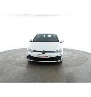 VW Golf GTE thumbnail