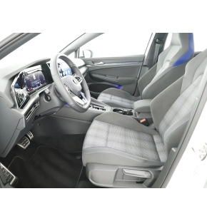 VW Golf GTE thumbnail