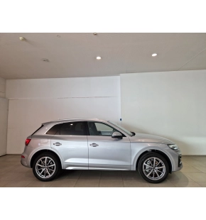 Audi Q5 40 TFSI quattro S line thumbnail
