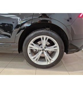 Audi Q8 50 TDI quattro thumbnail