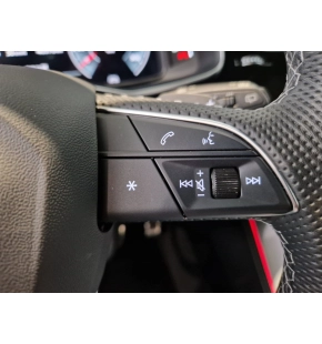 Audi Q8 50 TDI quattro thumbnail