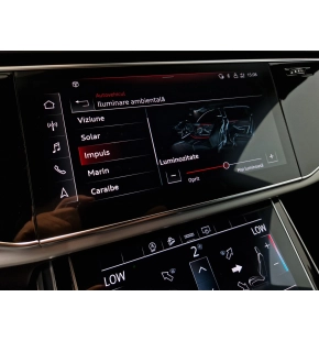 Audi Q8 50 TDI quattro thumbnail