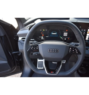 Audi Q6 e-tron quattro thumbnail