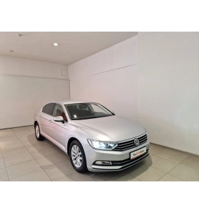 VW Passat Comfortline 2.0 TDI DSG thumbnail