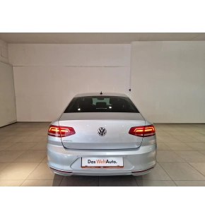 VW Passat Comfortline 2.0 TDI DSG thumbnail