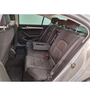 VW Passat Comfortline 2.0 TDI DSG thumbnail