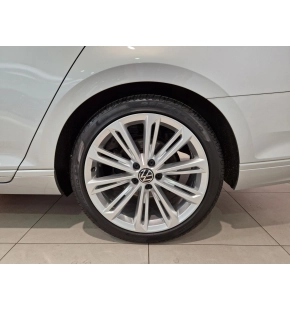 VW Passat Comfortline 2.0 TDI DSG thumbnail