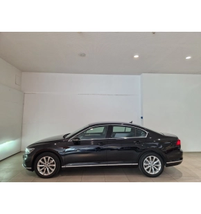 VW Noul Passat Highline 2.0 TDI DSG thumbnail