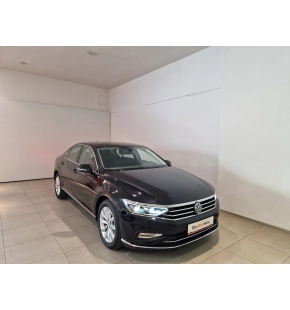VW Noul Passat Highline 2.0 TDI DSG thumbnail