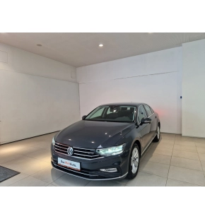VW Noul Passat Highline2.0 TDI SCR DSG 4Mot thumbnail