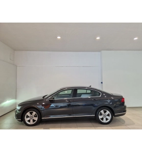 VW Noul Passat Highline2.0 TDI SCR DSG 4Mot thumbnail