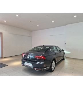 VW Noul Passat Highline2.0 TDI SCR DSG 4Mot thumbnail