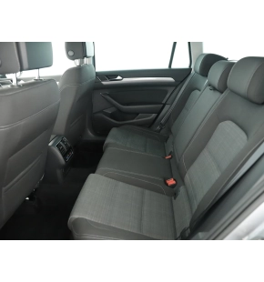 VW Noul Passat Var.Comfortline 2.0 TDI DSG thumbnail