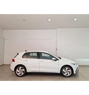 VW Golf GTE thumbnail