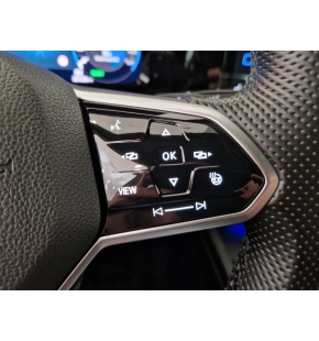 VW Golf GTE thumbnail