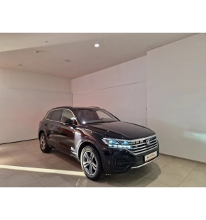 VW Touareg R-Style V6 TDI thumbnail