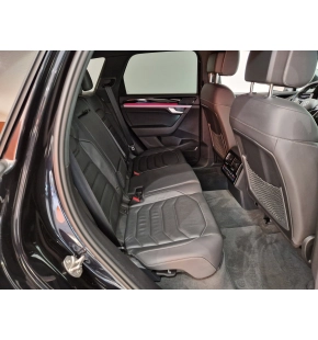 VW Touareg R-Style V6 TDI thumbnail