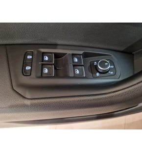 VW Touareg R-Style V6 TDI thumbnail