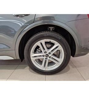 Audi Q5 40 TDI quattro S line thumbnail