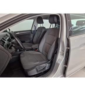 VW Golf Comfortline 1.0 TSI thumbnail