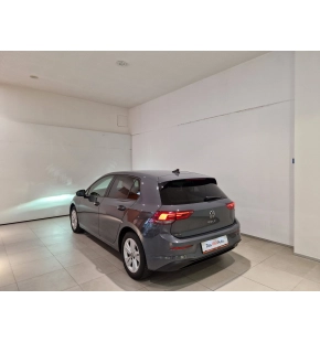 VW Golf Life TDI DSG thumbnail