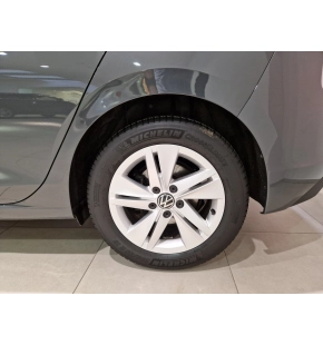 VW Golf Life TDI DSG thumbnail