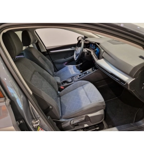 VW Golf Life TDI DSG thumbnail