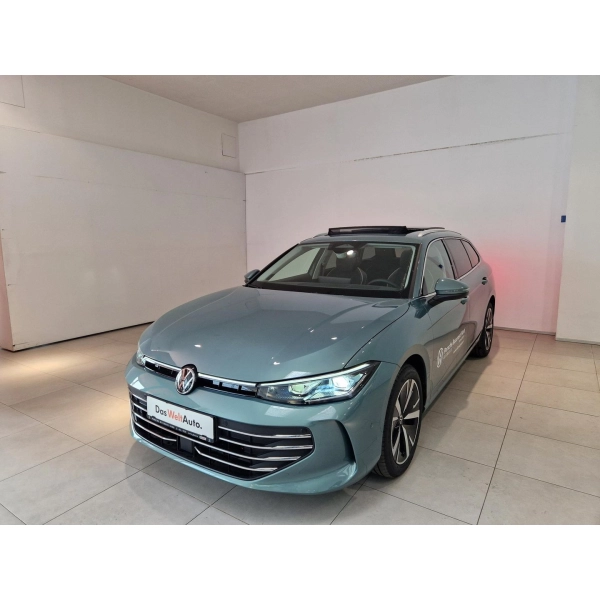 VW Noul Passat Business 1.5 eTSI TD