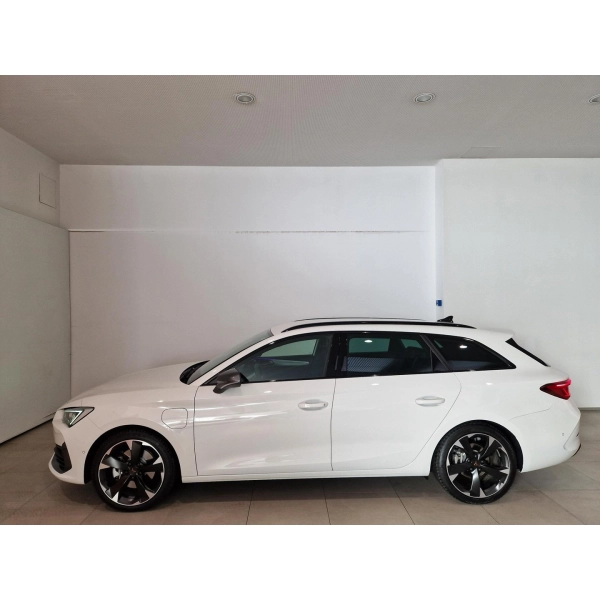 CUPRA Leon Sportstourer e-HYBRID DSG