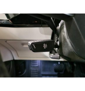 Audi e-tron 50 thumbnail