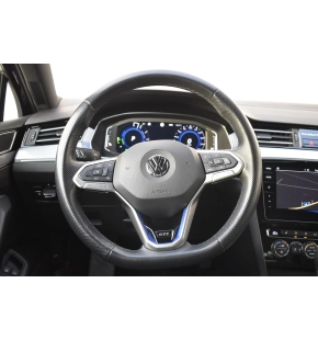 VW Noul Passat GTE 1.4 TSI 218 CP PHEV thumbnail
