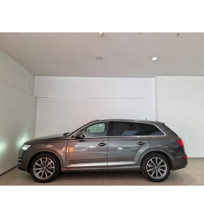 Audi Q7 50 TDI quattro thumbnail