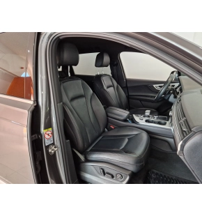 Audi Q7 50 TDI quattro thumbnail
