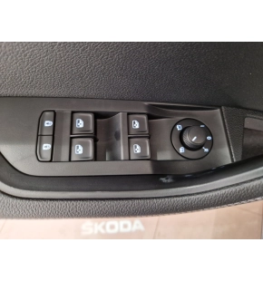 Škoda Superb Combi Style 2.0 TDI DSG thumbnail