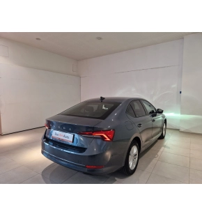 Škoda Octavia Ambition 2.0 TDI DSG thumbnail