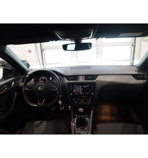 Škoda Octavia RS 230 2.0 TSI thumbnail