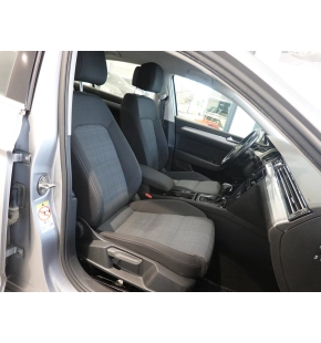 VW Noul Passat Comfortline 2.0 TDI DSG thumbnail