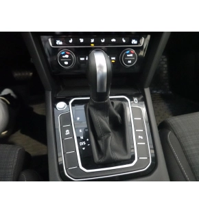 VW Noul Passat Comfortline 2.0 TDI DSG thumbnail